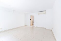 Crawford Court (D7), Shop House #485102021